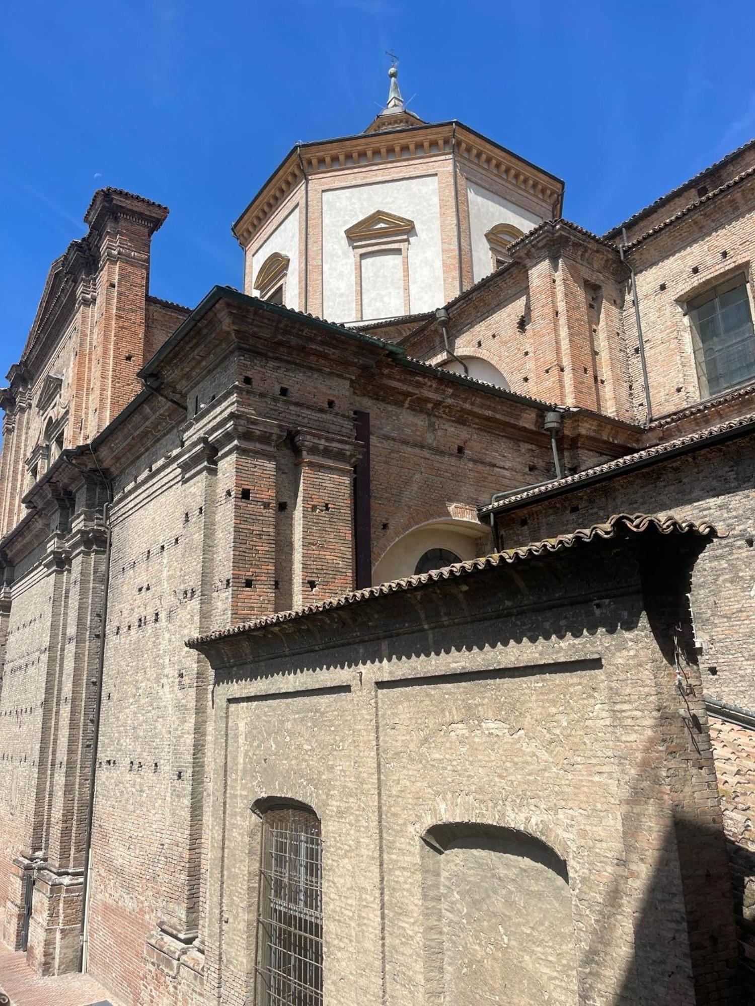 B&B Piazza Duomo Al 55 Voghera Kültér fotó